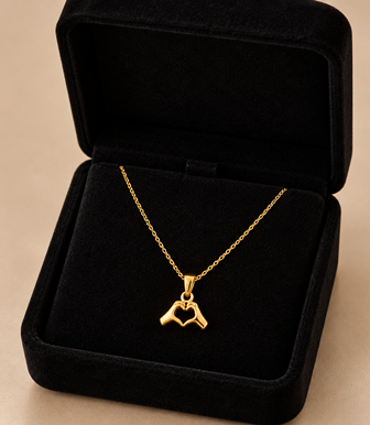 Liefdes Initial Pendant – 18K Gold Plated